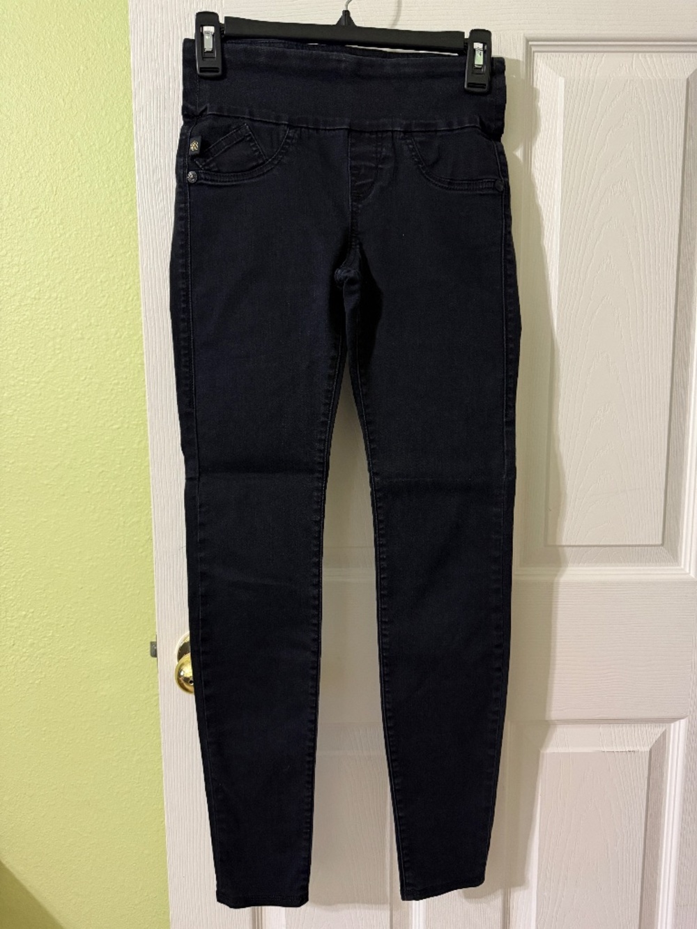 Rock & Republic Black DenimRx Women’s Fever Jeans